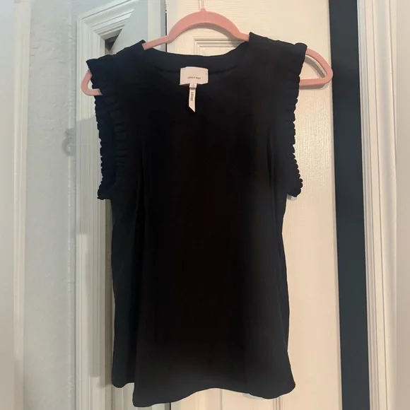 069 Cinq à Sept $295  Silk Black Sleeveless Top size S - Picture 4 of 4